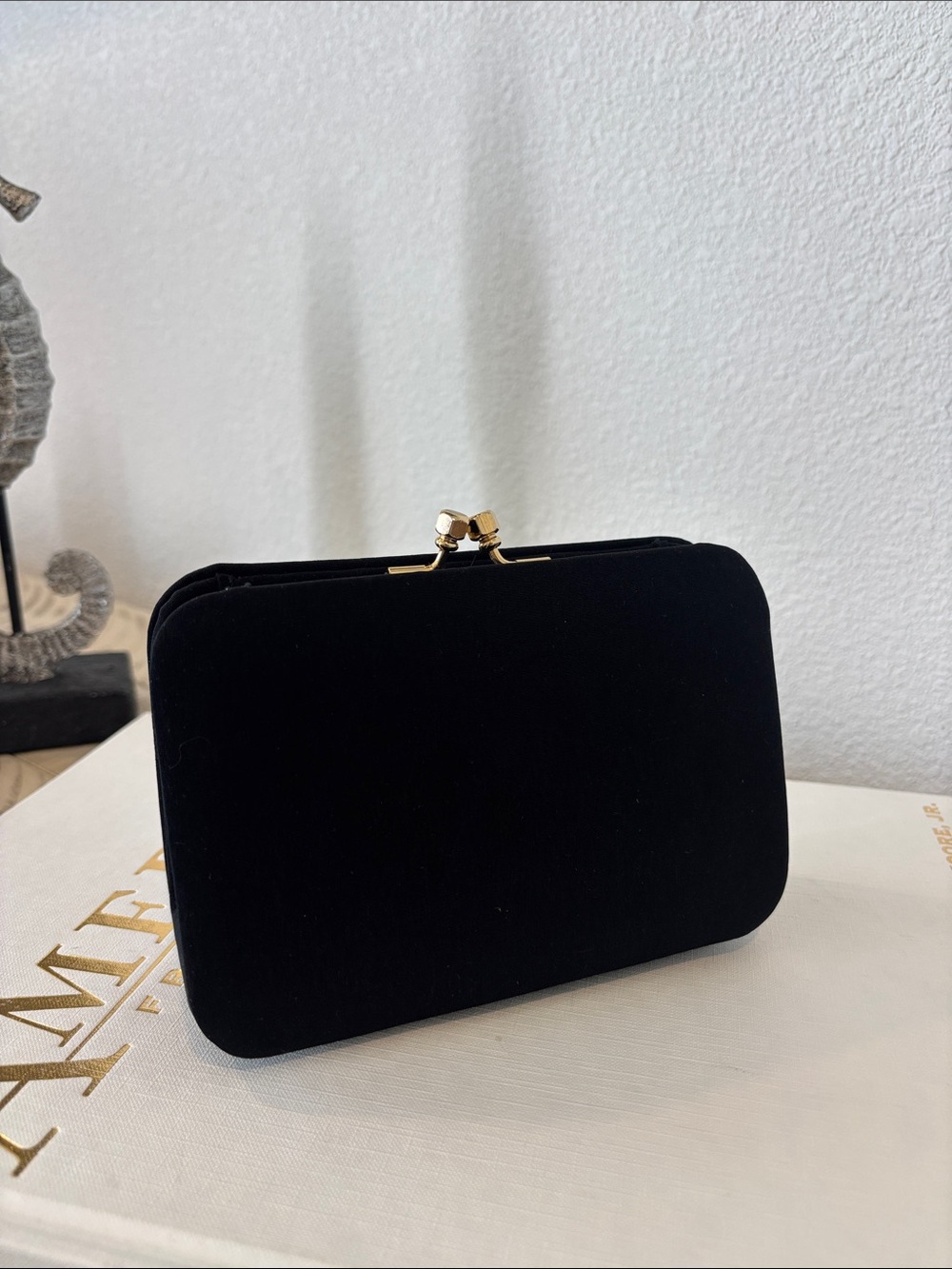 🖤👛Black Velvet Clutch with Gold Frame